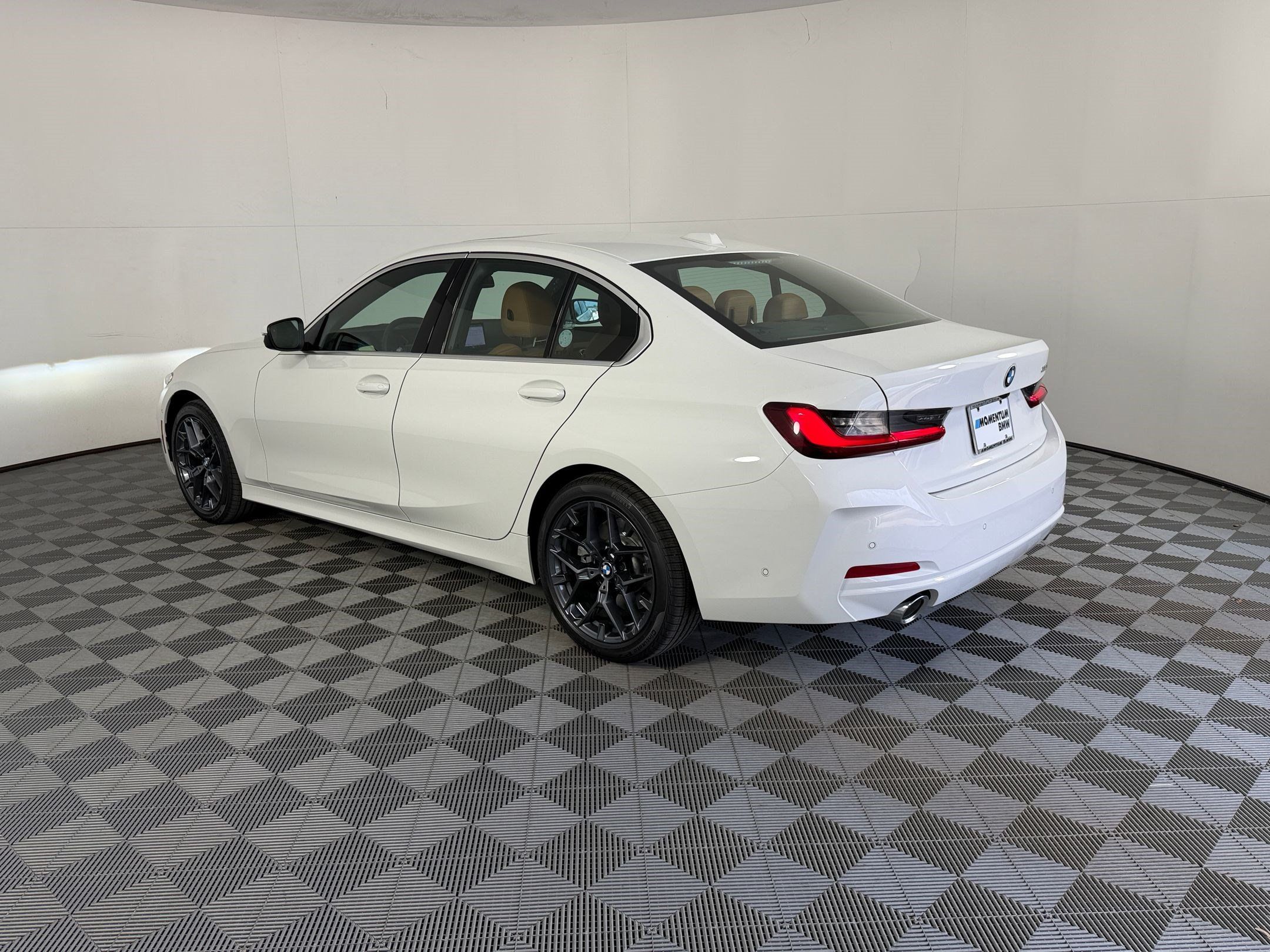Used 2026 BMW 330i Sedan w/ Premium Package RWD image 3