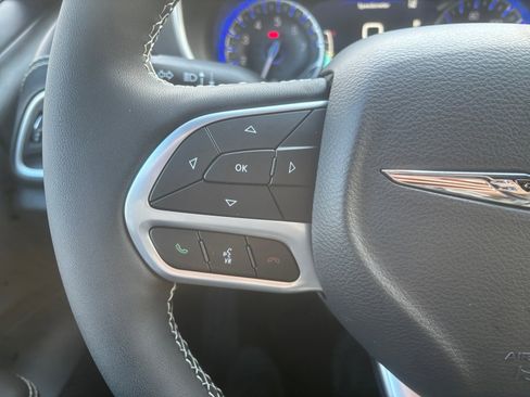 New 2026 Chrysler Pacifica Select image 22