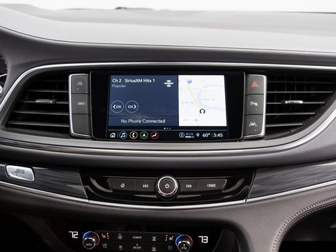 Used 2023 Buick Enclave Premium image 3