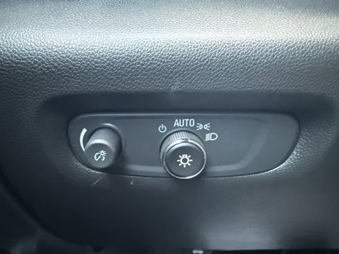 Used 2023 Chevrolet Traverse RS w/ LPO, Floor Liner Package image 23