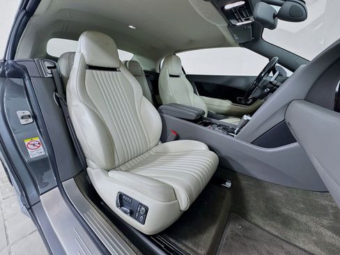 Used 2018 Bentley Continental GT image 10