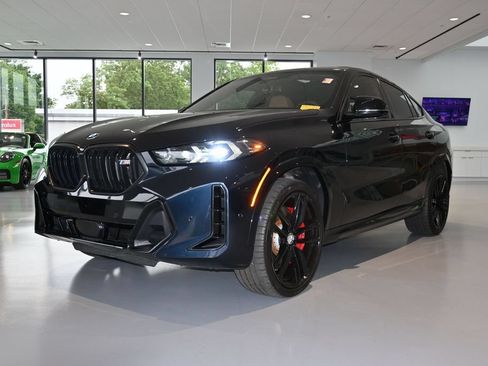 Used 2025 BMW X6 M60i AWD/4WD image 12