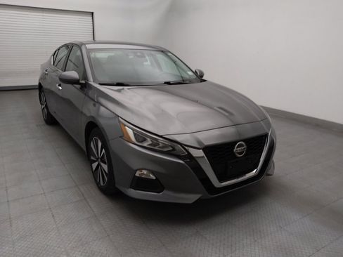 Used 2022 Nissan Altima 2.5 SV w/ SV Premium Package AWD/4WD image 13
