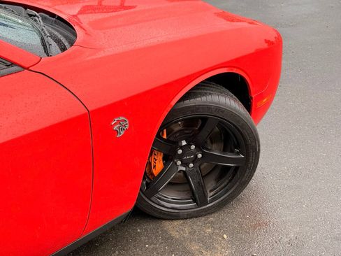 Used 2022 Dodge Challenger SRT Hellcat w/ Plus Package RWD image 7