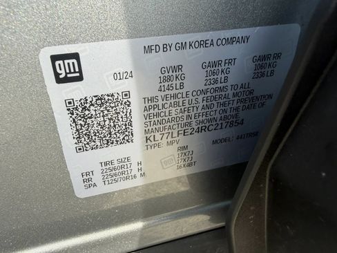 Used 2024 Chevrolet Trax LS w/ Driver Confidence Package FWD image 32
