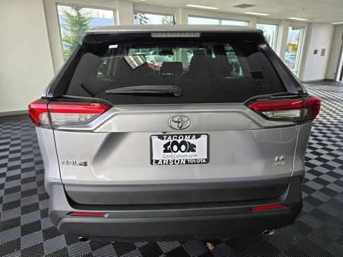 Used 2025 Toyota RAV4 LE image 5