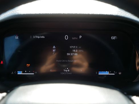 Used 2022 Jeep Grand Cherokee L Limited AWD/4WD image 21