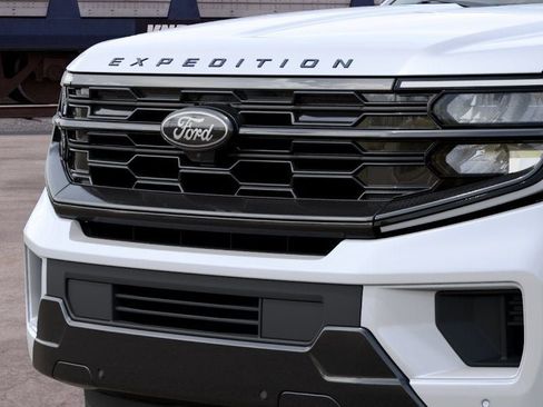 New 2027 Ford Expedition Platinum w/ Stealth Performance Package AWD/4WD image 17