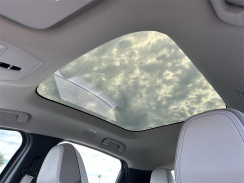 New 2026 Nissan Leaf Platinum+ w/ Cargo Package (Platinum+) image 19