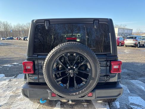 Used 2023 Jeep Wrangler Sahara 4xe w/ Cold Weather Group image 7