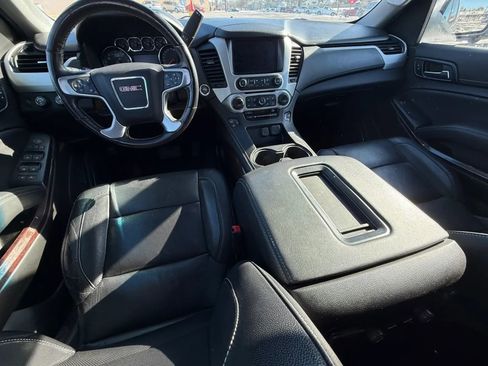 Used 2019 GMC Yukon XL SLT w/ Open Road Package image 16