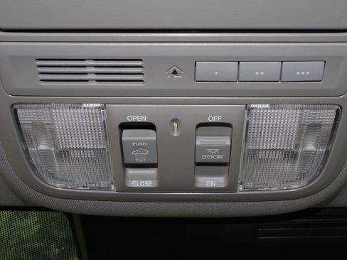 Used 2021 Honda CR-V EX-L image 13