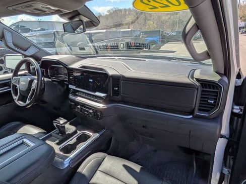 Used 2022 Chevrolet Silverado 1500 LTZ image 19
