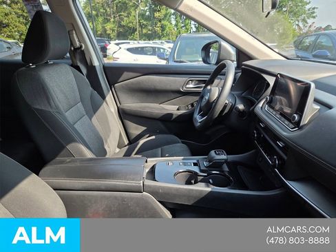 Used 2024 Nissan Rogue SV FWD image 18