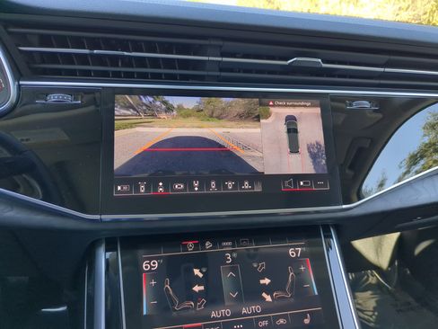 Used 2025 Audi Q7 2.0T Premium w/ Convenience Plus Package image 27