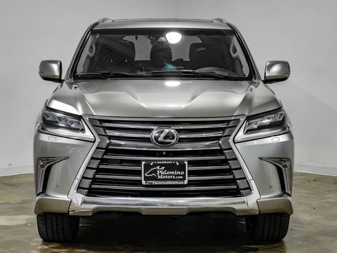 Used 2019 Lexus LX 570 4WD w/ Luxury Package image 6