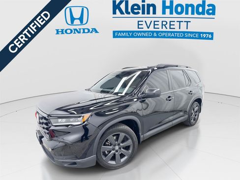 Certified 2025 Honda Pilot Sport image 1