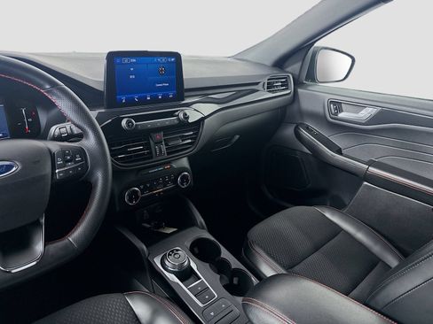 Certified 2025 Ford Escape ST-Line AWD/4WD image 21