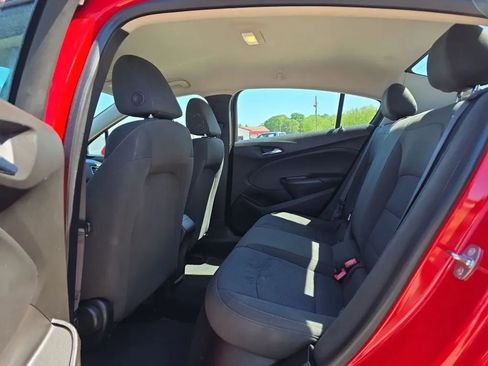 Used 2017 Chevrolet Cruze LS image 33