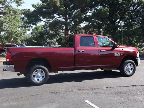 Used 2018 RAM 2500 Tradesman w/ Chrome Appearance Group AWD/4WD image 4