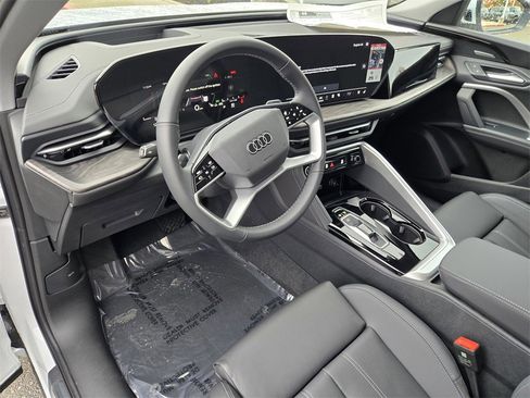New 2025 Audi Q5 Premium Plus image 19