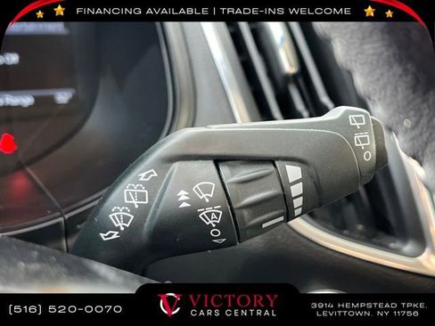 Used 2023 Ford Edge Titanium image 44