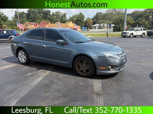 Used 2011 Ford Fusion SE FWD image 1