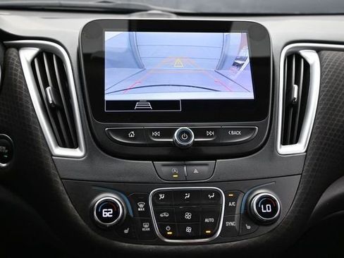 Used 2024 Chevrolet Malibu LT FWD image 24