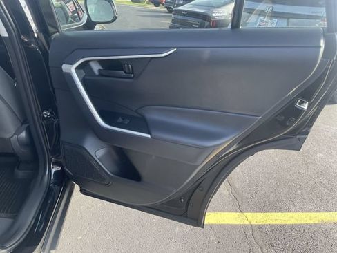 Used 2024 Toyota RAV4 LE AWD/4WD image 36