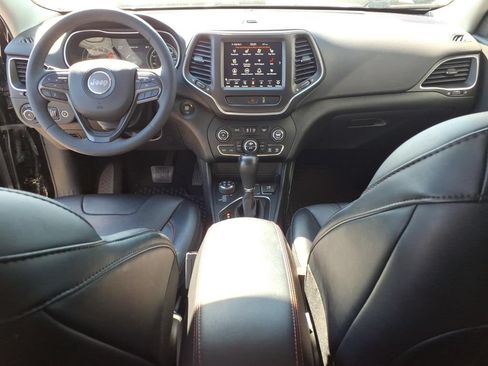 Used 2022 Jeep Cherokee Trailhawk w/ Sun, Sound & Nav Group AWD/4WD image 30