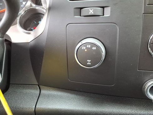 Used 2010 GMC Sierra 2500 SLE w/ SLE Preferred Package image 22