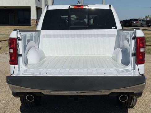New 2026 RAM 1500 Big Horn AWD/4WD image 8