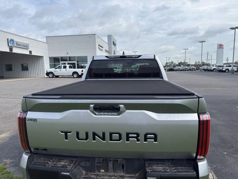 Used 2025 Toyota Tundra Limited AWD/4WD image 5