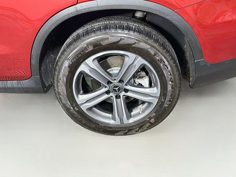 Certified 2018 Mercedes-Benz GLC 300 4MATIC image 33