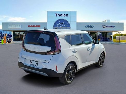 Used 2025 Kia Soul EX FWD image 5