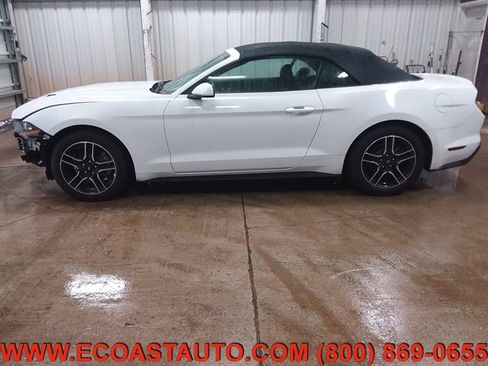 Used 2021 Ford Mustang Premium image 6