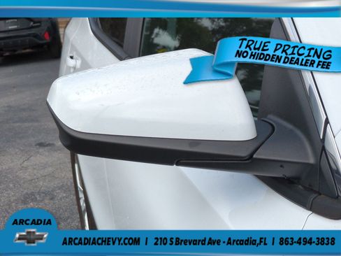 Used 2024 GMC Terrain SLE AWD/4WD image 12