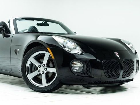 Used 2007 Pontiac Solstice GXP w/ Premium Package image 4