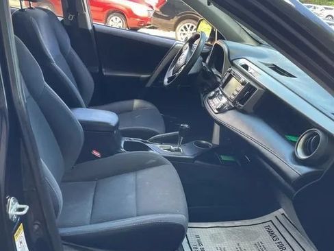 Used 2015 Toyota RAV4 XLE AWD/4WD image 23