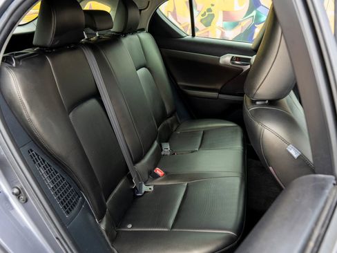 Used 2012 Lexus CT 200h Premium FWD image 28