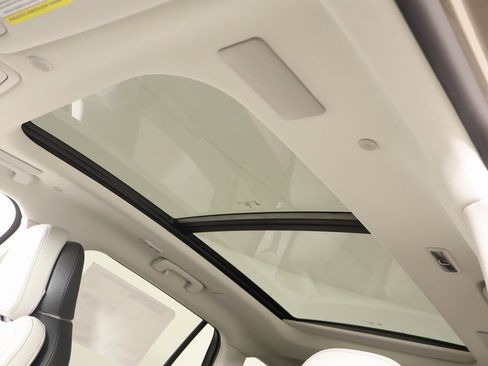 New 2026 Lincoln Aviator Reserve image 16