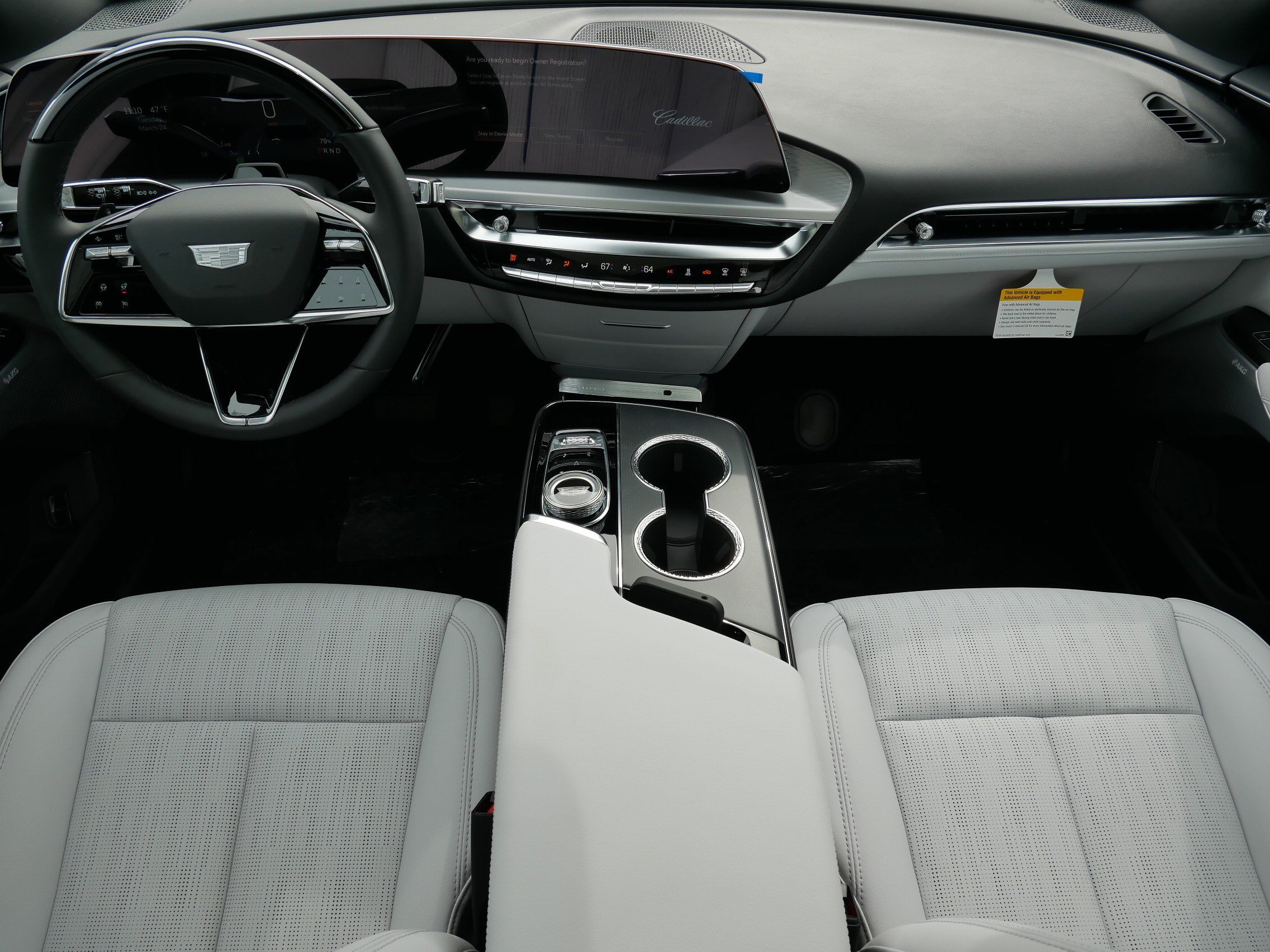 Used 2026 Cadillac Lyriq Premium Sport w/ LPO, Floor Liner Package AWD/4WD image 10