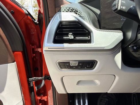 Used 2023 BMW XM AWD/4WD image 35