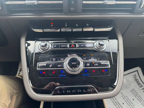 Used 2022 Lincoln Corsair Reserve w/ Equipment Group 201A AWD/4WD image 24