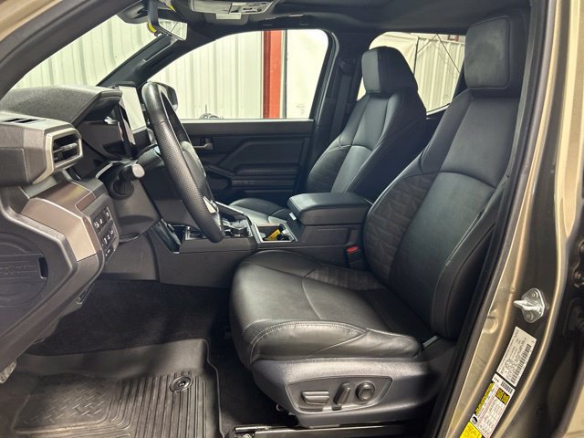 Used 2024 Toyota Tacoma TRD Sport w/ TRD Sport Premium Package AWD/4WD image 13