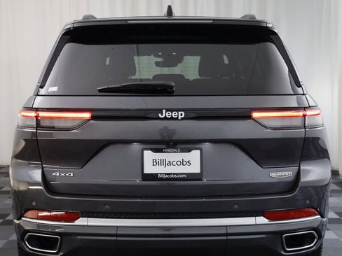 Used 2025 Jeep Grand Cherokee Summit image 16