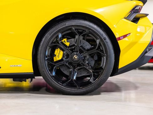 Used 2023 Lamborghini Huracan Tecnica RWD image 21