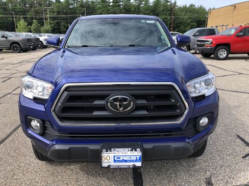 Used 2023 Toyota Tacoma SR5 AWD/4WD image 8