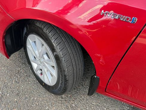 Used 2012 Toyota Prius V Two FWD image 57