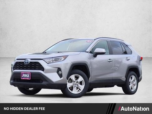 Used 2021 Toyota RAV4 XLE w/ Convenience Package AWD/4WD image 1